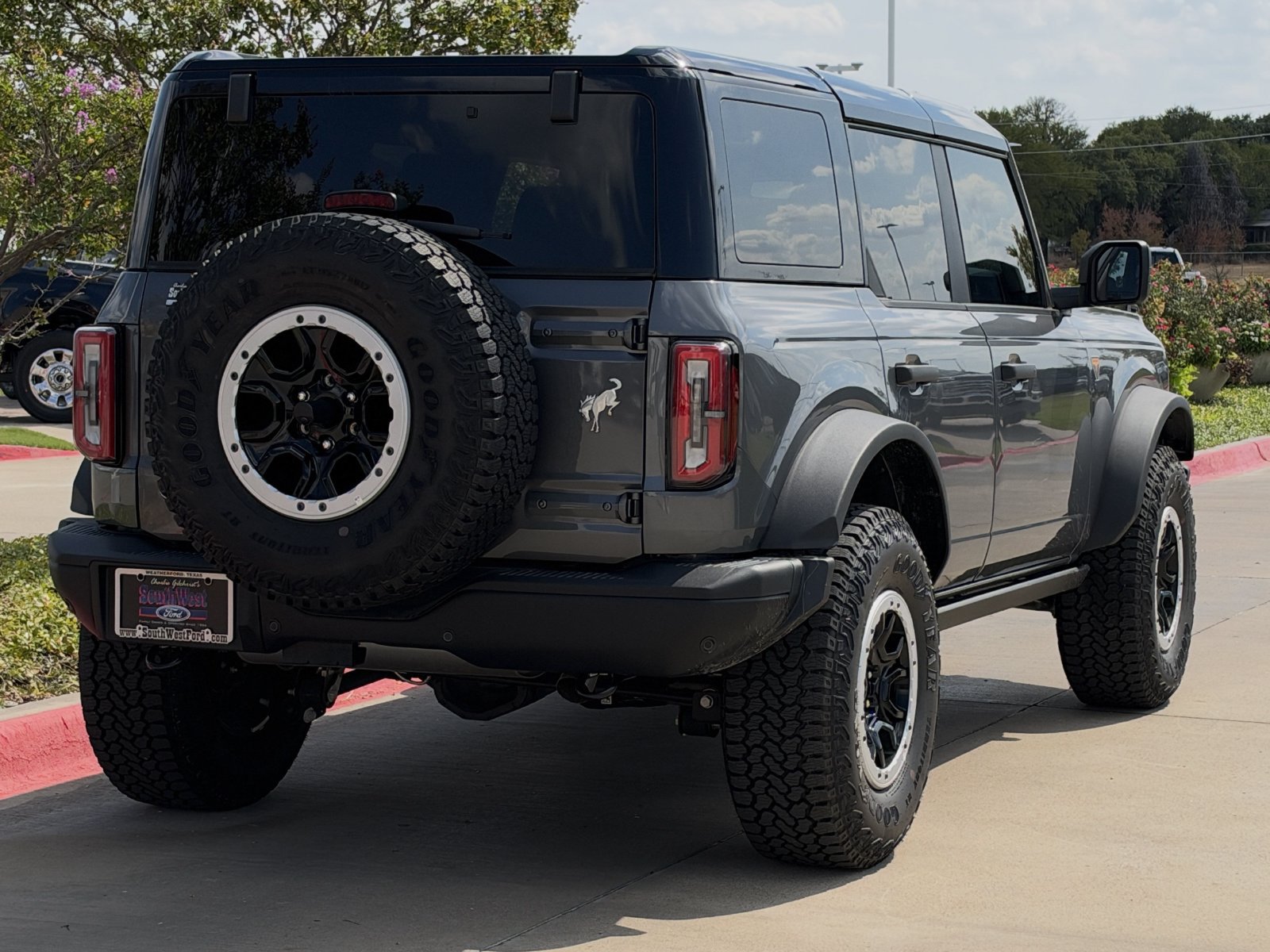 New 2026 Ford Bronco Badlands AWD/4WD image 4