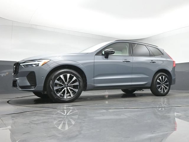 Used 2024 Volvo XC60 B5 Plus w/ Protection Package Premier AWD/4WD image 37