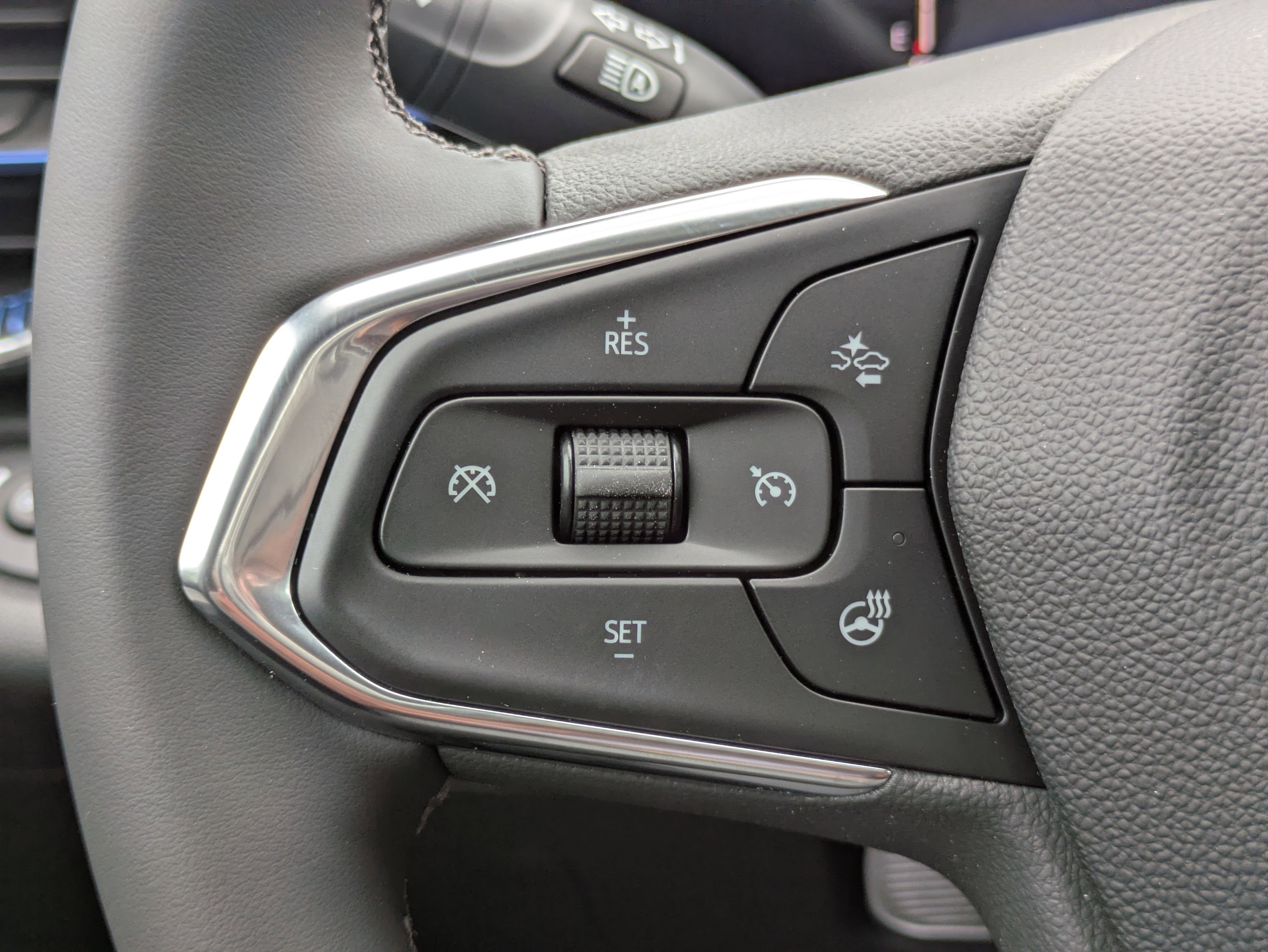 New 2026 Chevrolet Trax LT w/ Driver Confidence Package image 14