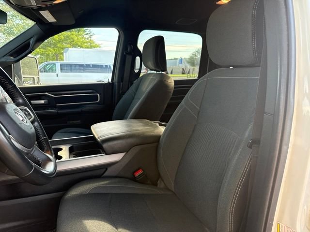 Used 2024 RAM 3500 Big Horn w/ Night Edition AWD/4WD image 16
