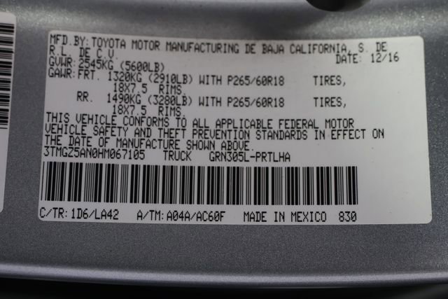 Used 2017 Toyota Tacoma Limited w/ Tow Package AWD/4WD image 29
