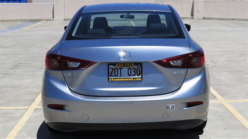 Used 2015 MAZDA MAZDA3 i SV FWD image 5
