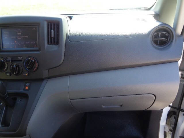 Used 2020 Nissan NV200 SV w/ Back Door Glass Package FWD image 23