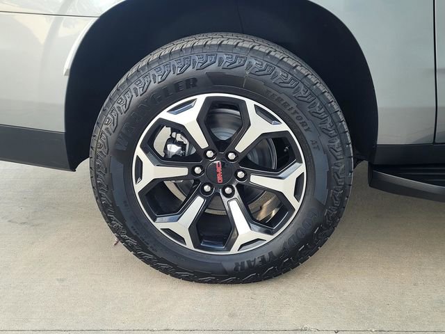 New 2026 GMC Yukon XL AT4 AWD/4WD image 16
