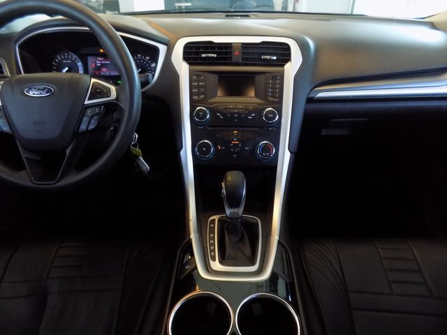 Used 2013 Ford Fusion SE FWD image 18