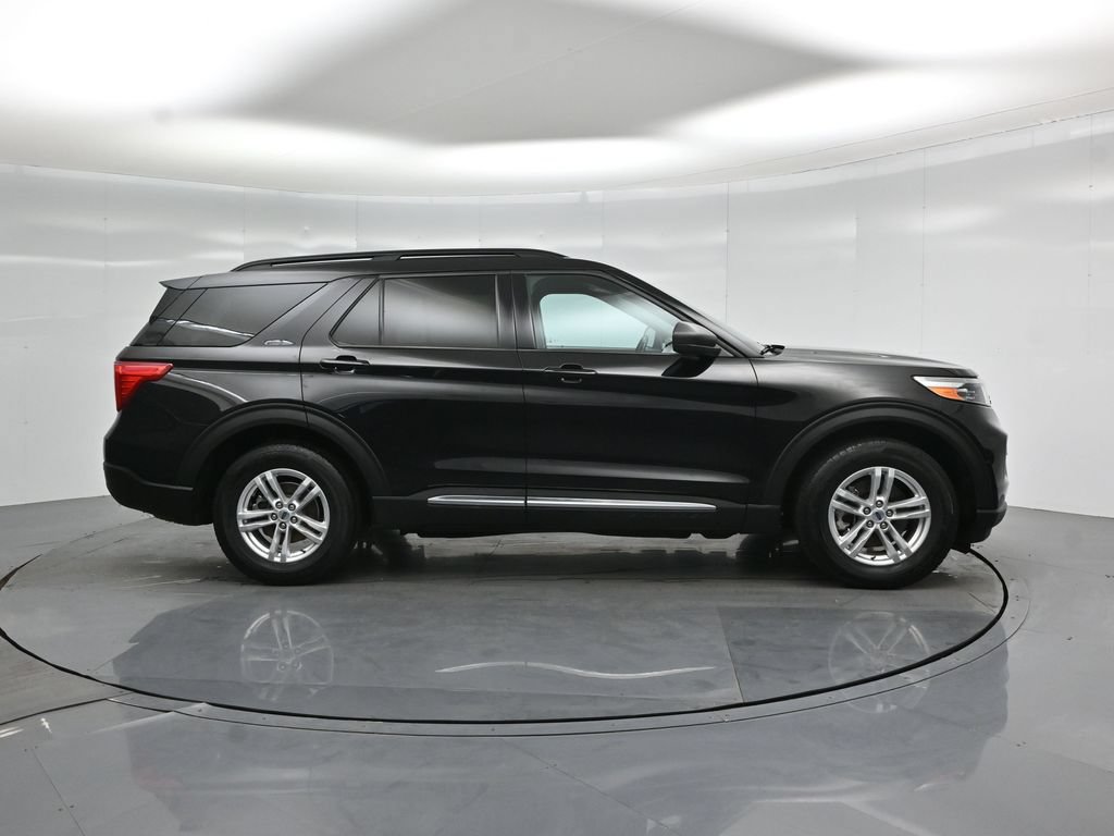 Certified 2023 Ford Explorer XLT RWD image 26