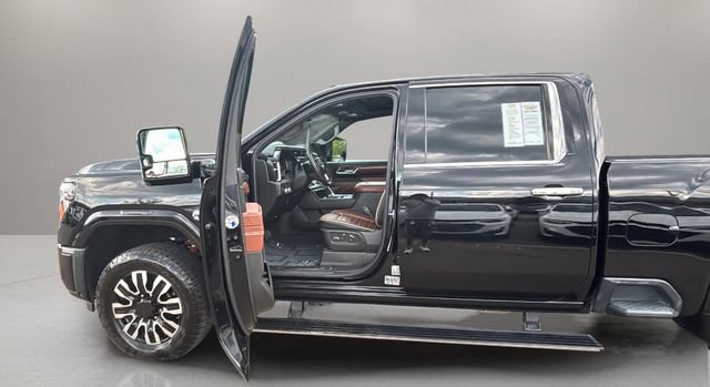 Used 2024 GMC Sierra 2500 Denali Ultimate image 13