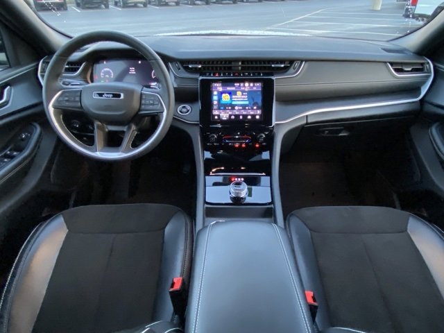 Used 2023 Jeep Grand Cherokee L Altitude image 25