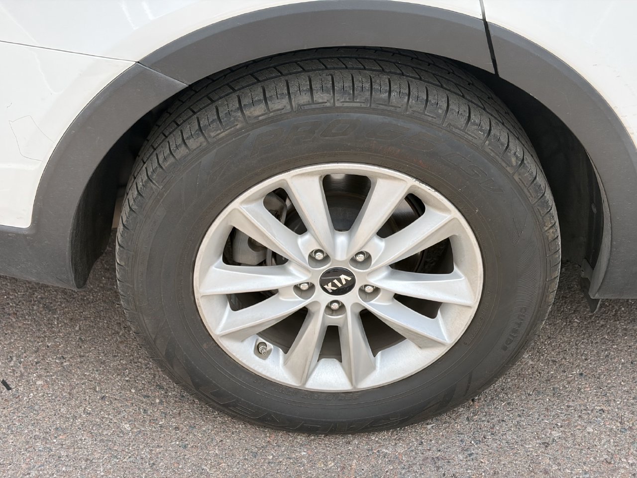 Used 2020 Kia Sorento LX AWD/4WD image 11