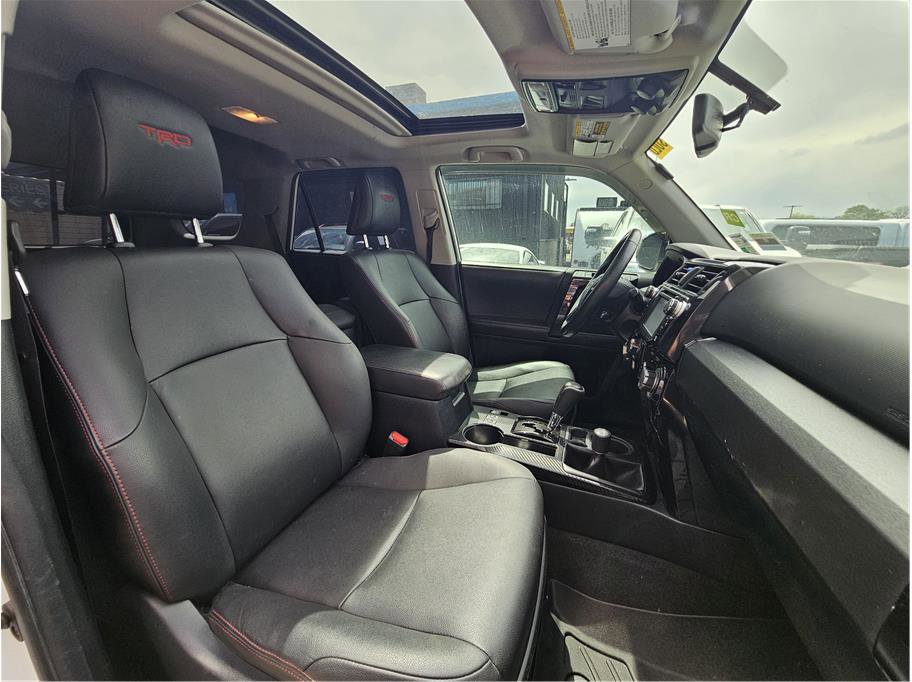 Used 2019 Toyota 4Runner TRD Off-Road Premium AWD/4WD image 4
