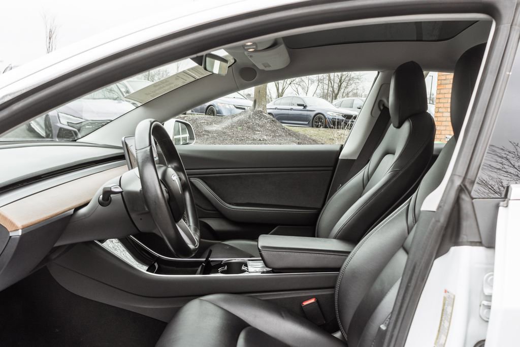 Used 2018 Tesla Model 3 Long Range image 25