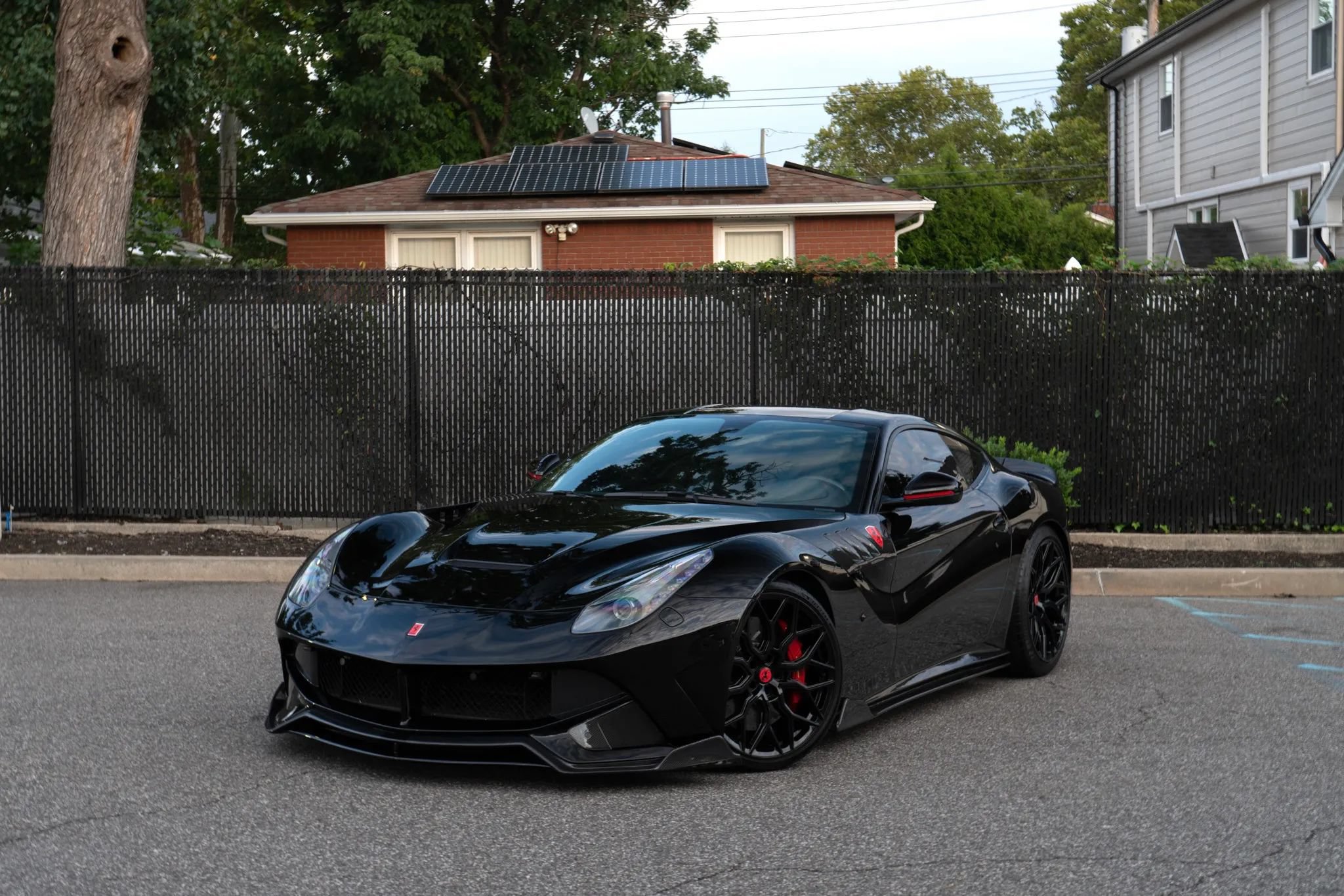 Used 2015 Ferrari F12 Berlinetta RWD image 6