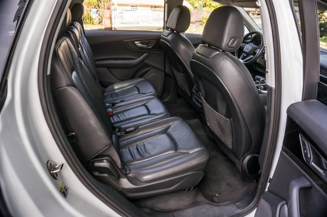 Used 2017 Audi Q7 3.0T Premium AWD/4WD image 46