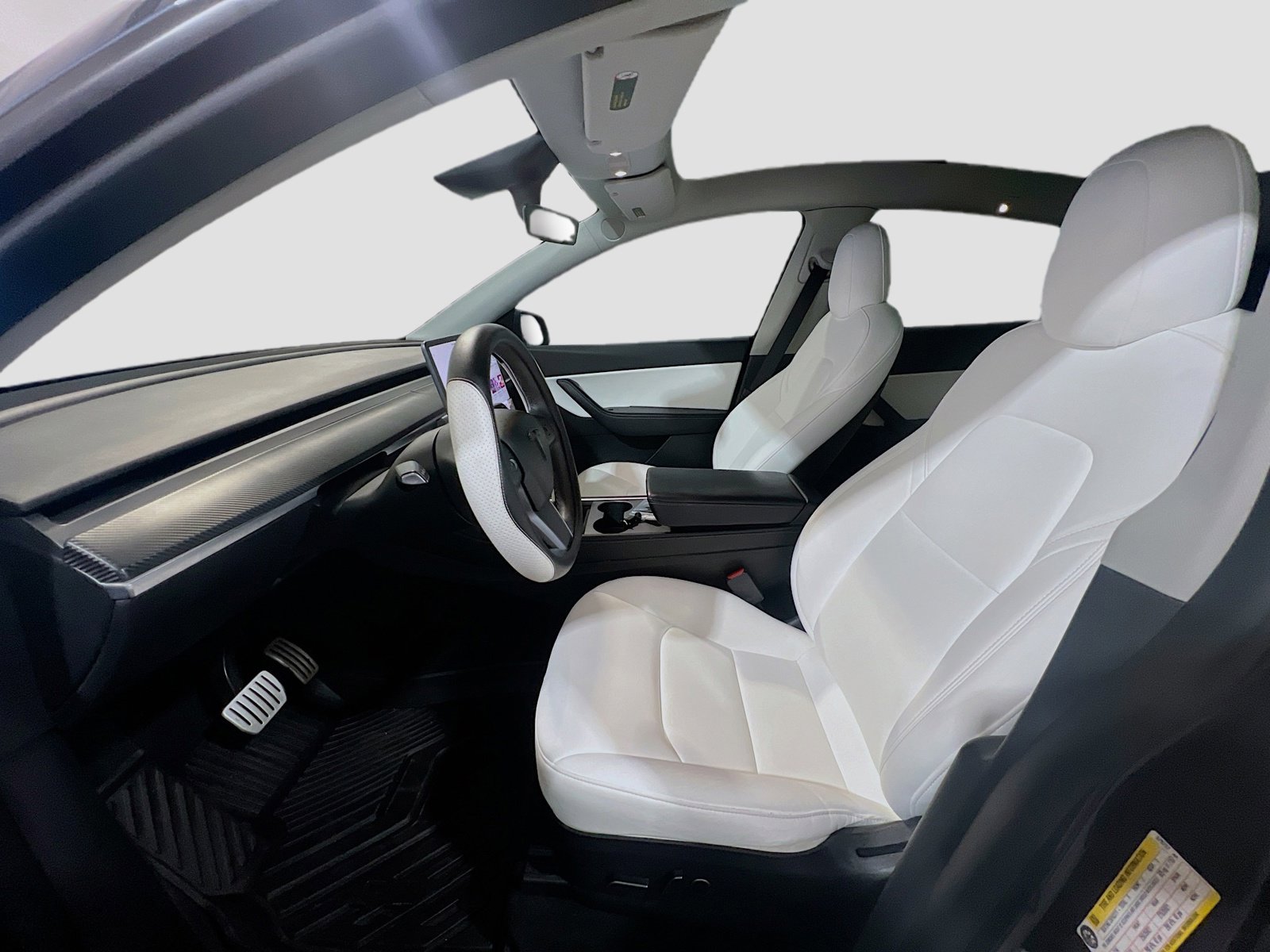 Used 2022 Tesla Model Y Performance AWD/4WD image 15