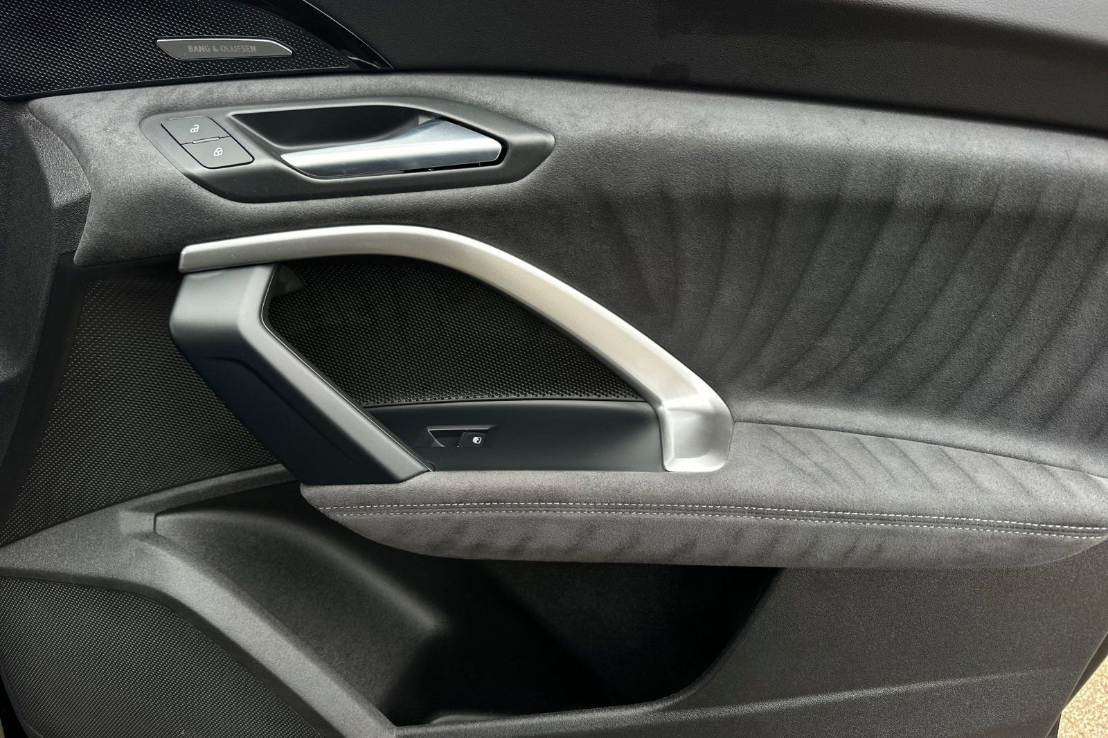 Used 2025 Audi SQ5 Premium Plus image 33