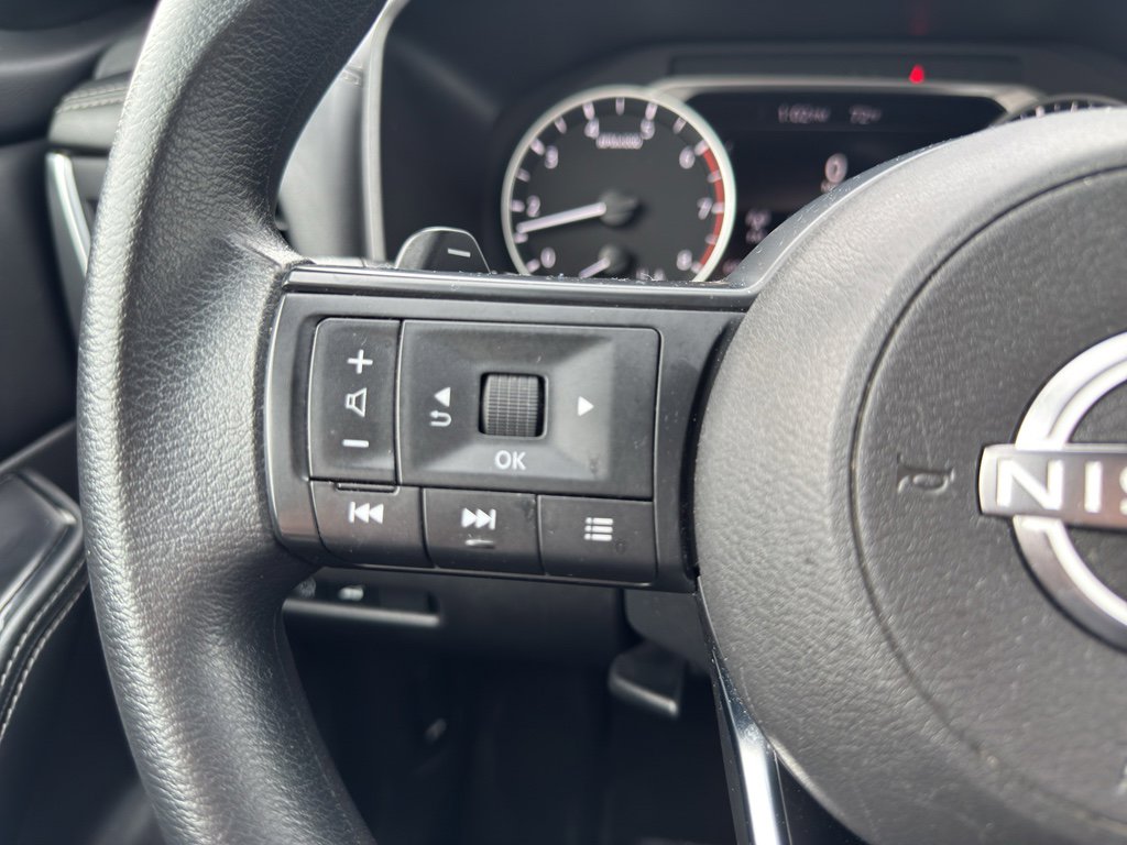Used 2024 Nissan Rogue SV image 23