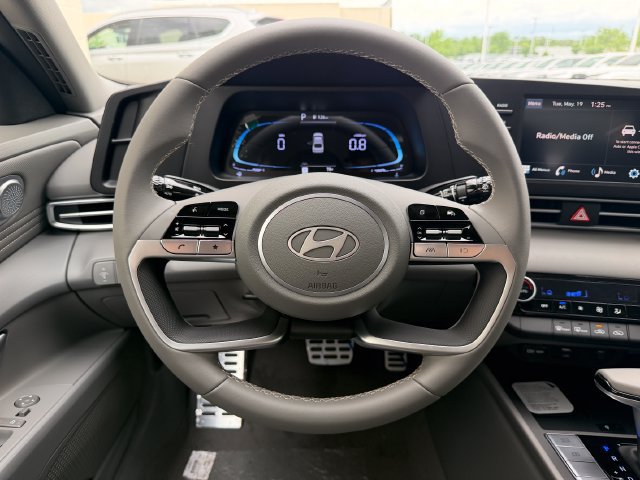New 2026 Hyundai Elantra SEL Sport FWD image 17