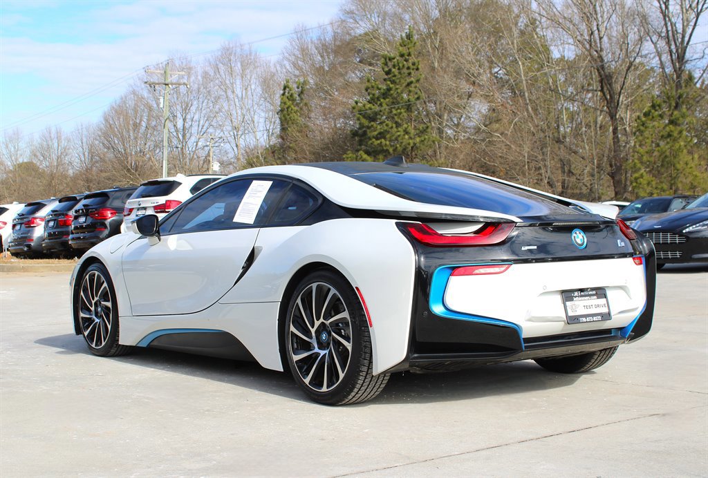 Used 2015 BMW i8 image 6