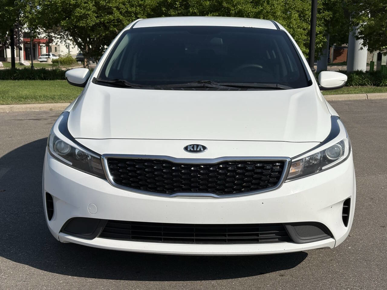 Used 2017 Kia Forte LX image 4