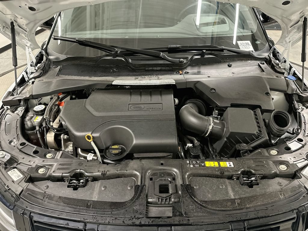Certified 2025 Land Rover Range Rover Evoque S AWD/4WD image 31