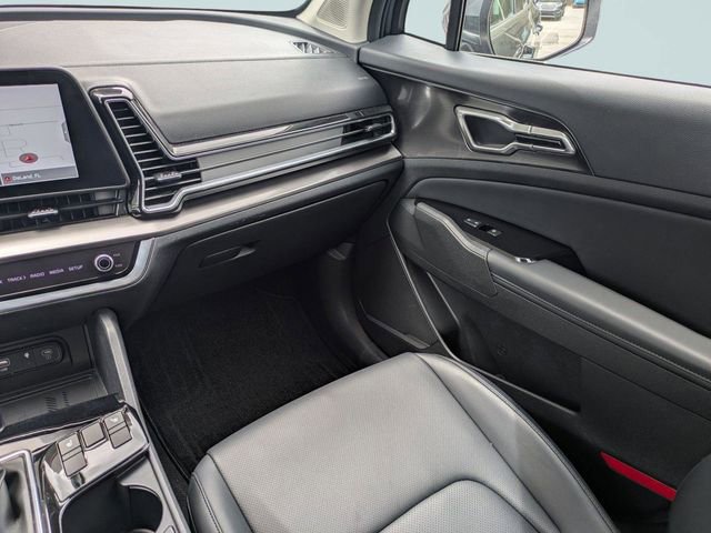 Used 2023 Kia Sportage EX image 17