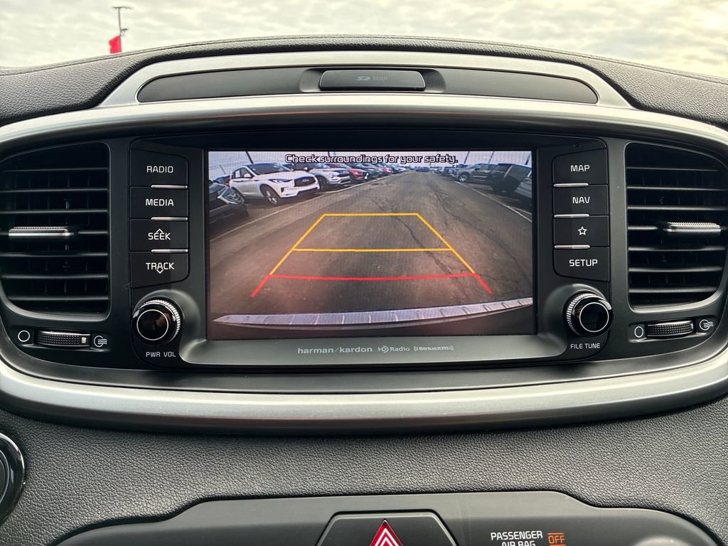 Used 2019 Kia Sorento SX image 24