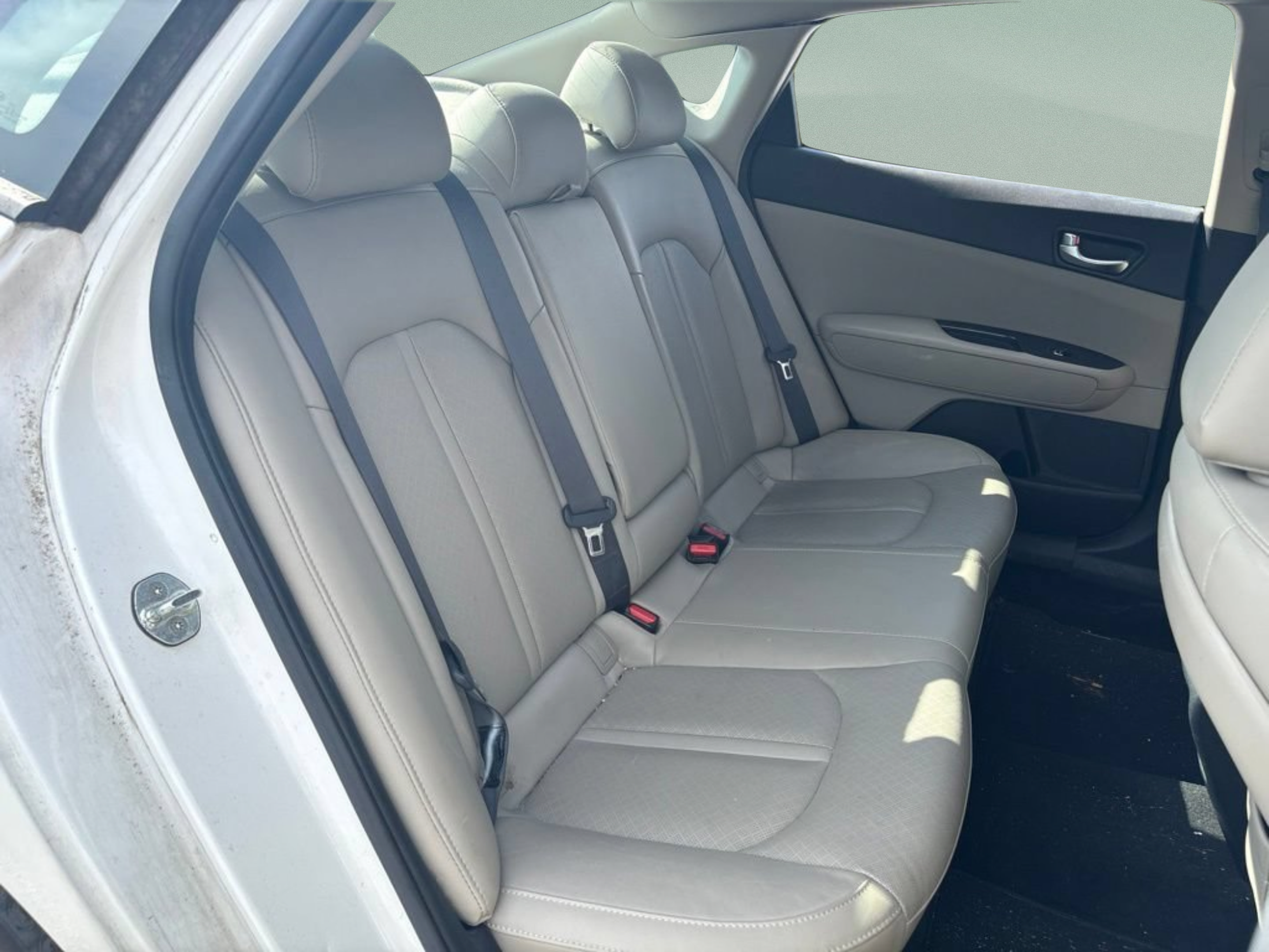 Used 2018 Kia Optima EX w/ Premium Package FWD image 18
