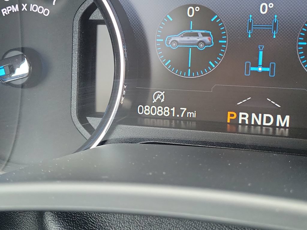Used 2018 Ford Expedition XLT w/ Equipment Group 202A RWD image 27