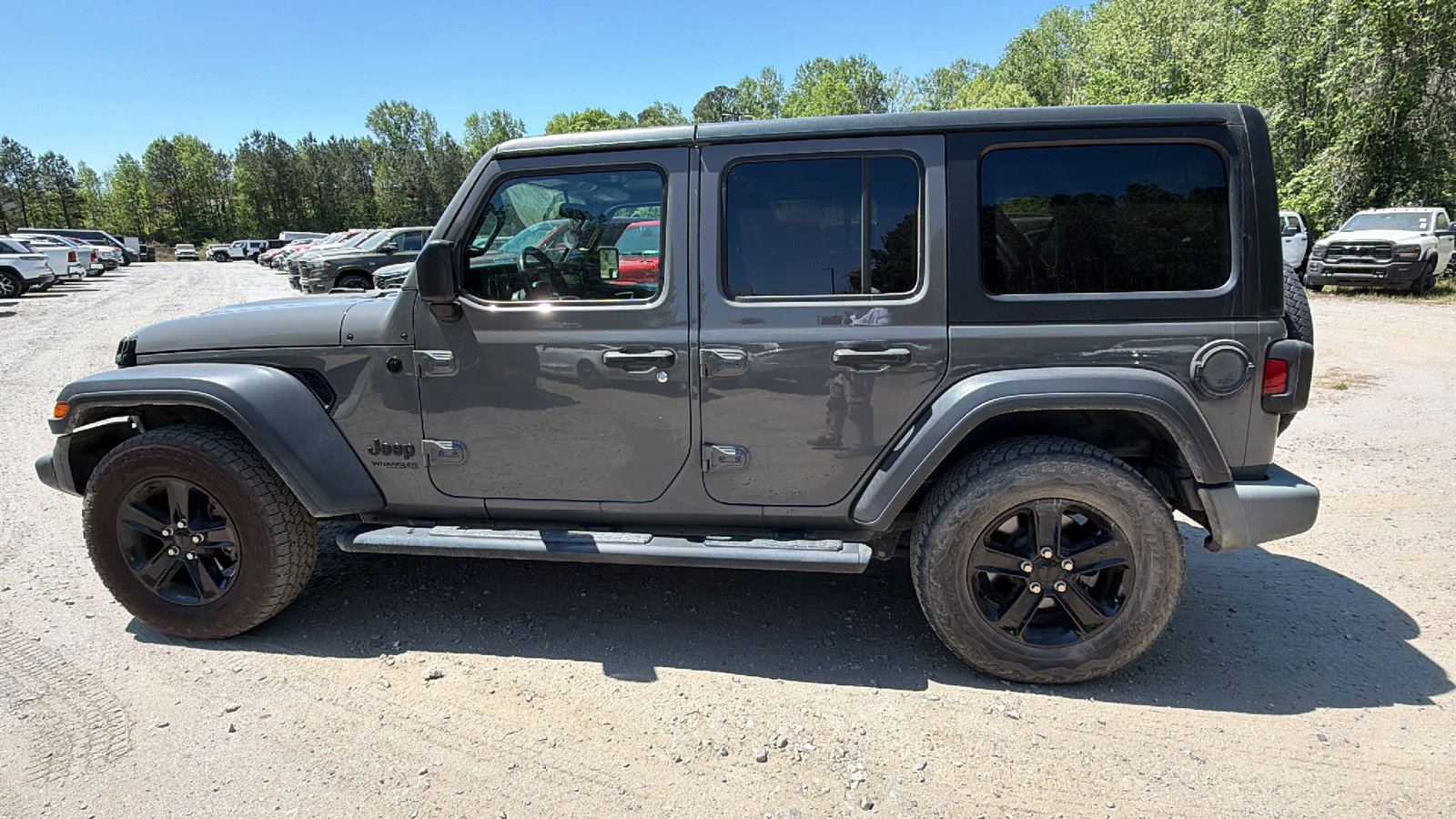 Used 2021 Jeep Wrangler Unlimited Sport AWD/4WD image 11