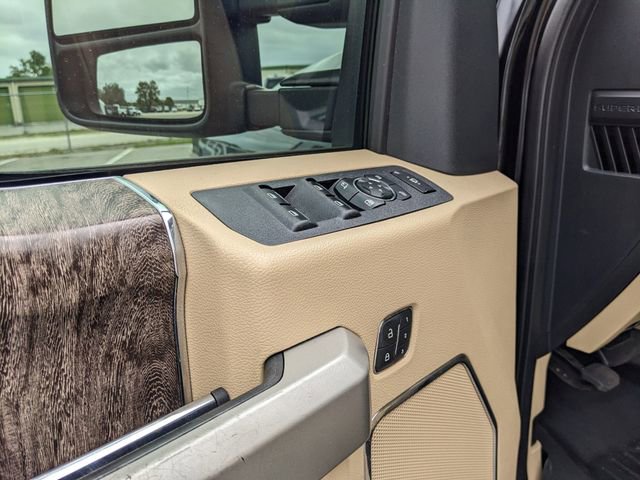Used 2019 Ford F250 Lariat w/ Chrome Package image 20
