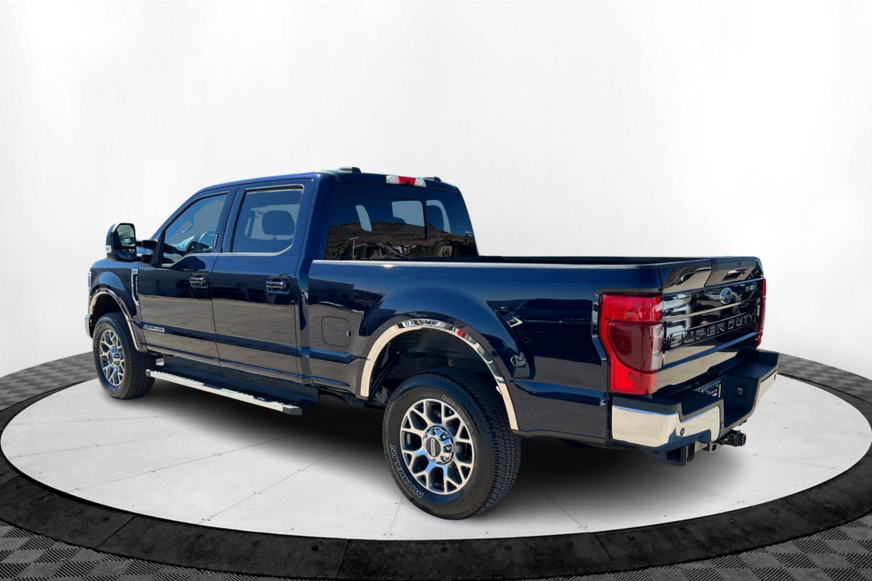 Used 2022 Ford F250 Lariat w/ Lariat Ultimate Package image 3