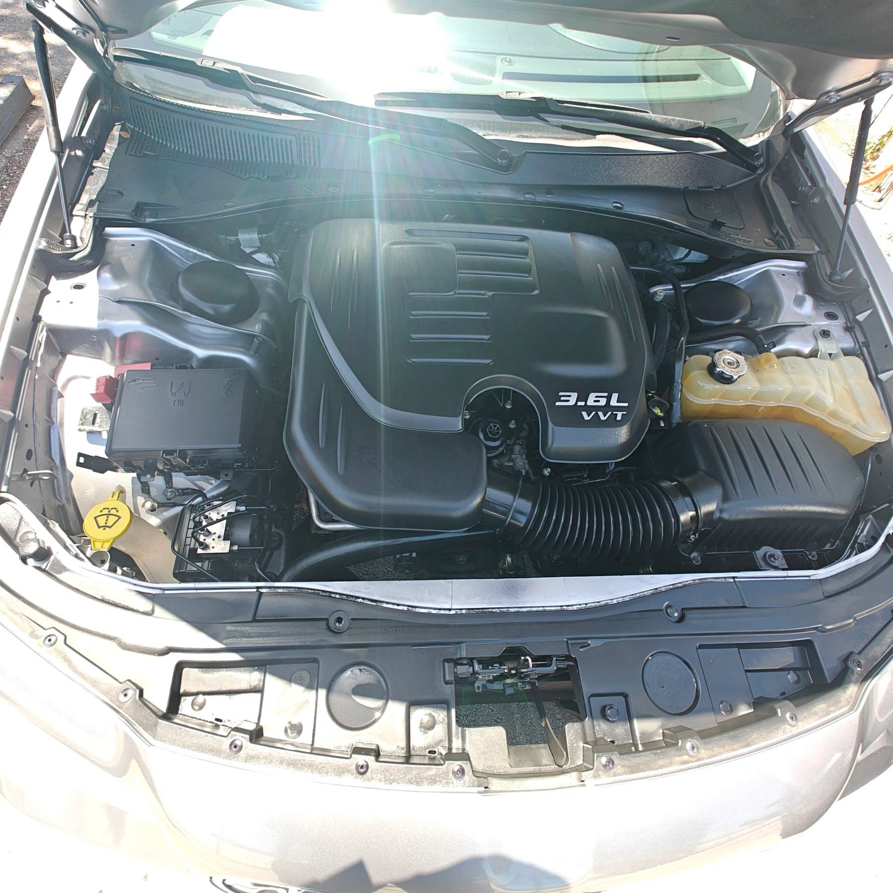 Used 2018 Chrysler 300 Limited RWD image 32
