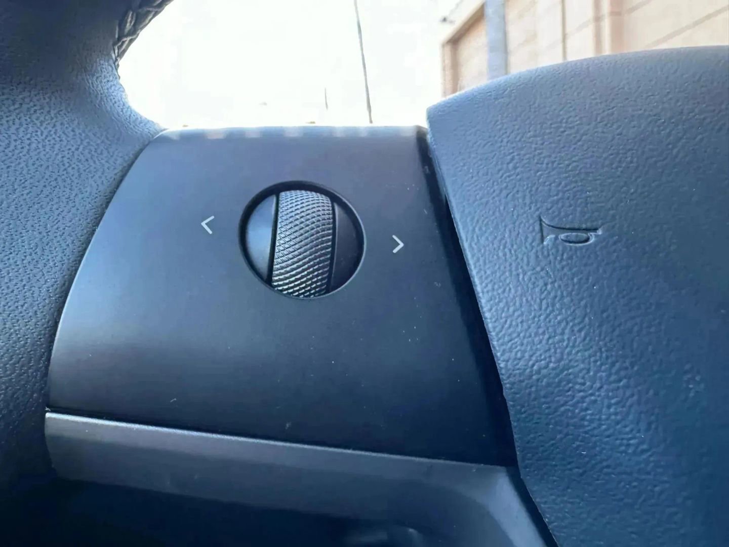 Used 2023 Tesla Model 3 Standard Range image 28