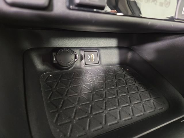 Used 2025 Toyota RAV4 XLE Premium image 26