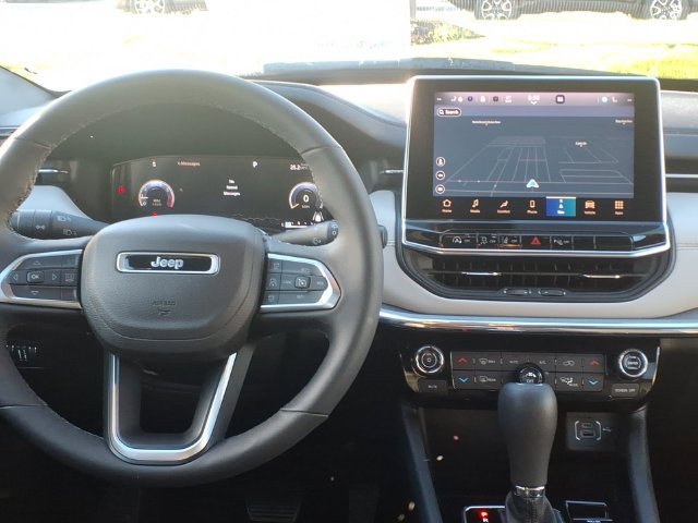 Certified 2024 Jeep Compass Limited w/ Elite Group AWD/4WD image 10
