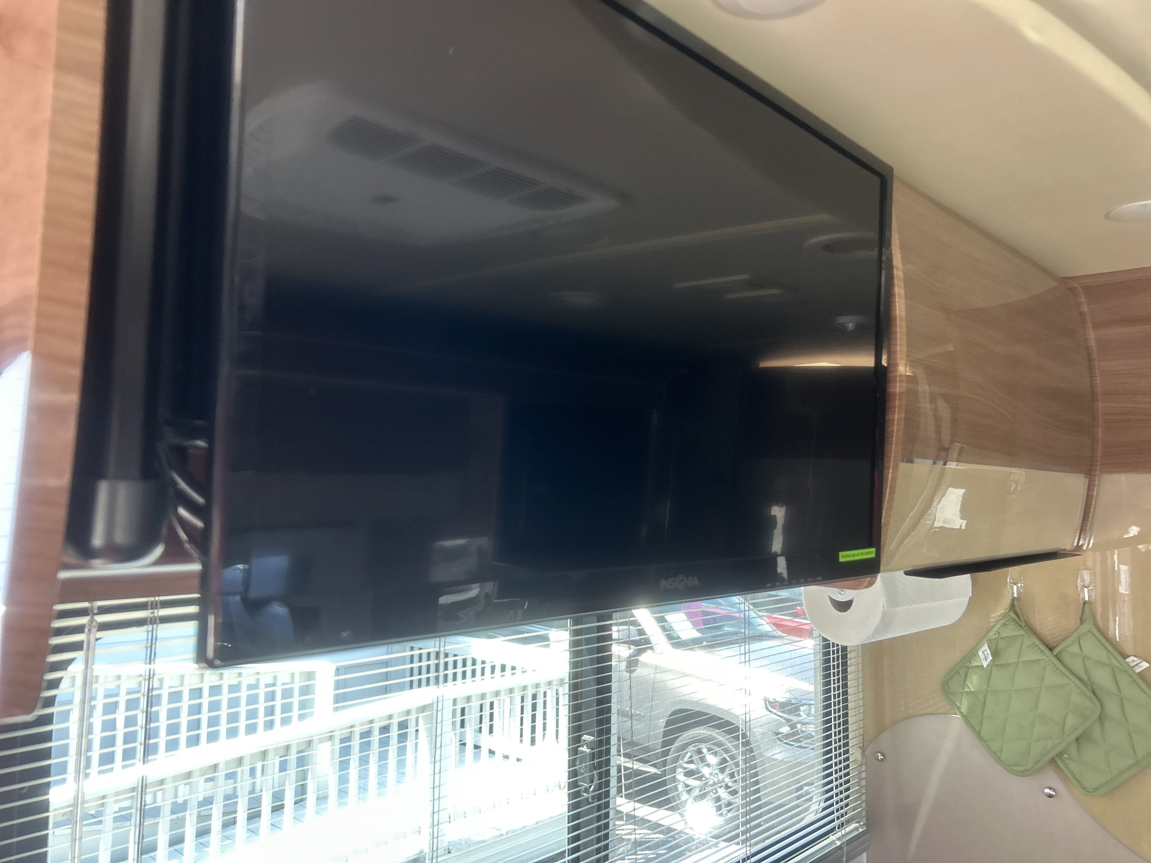 Used 2015 Mercedes-Benz Sprinter 3500 image 33