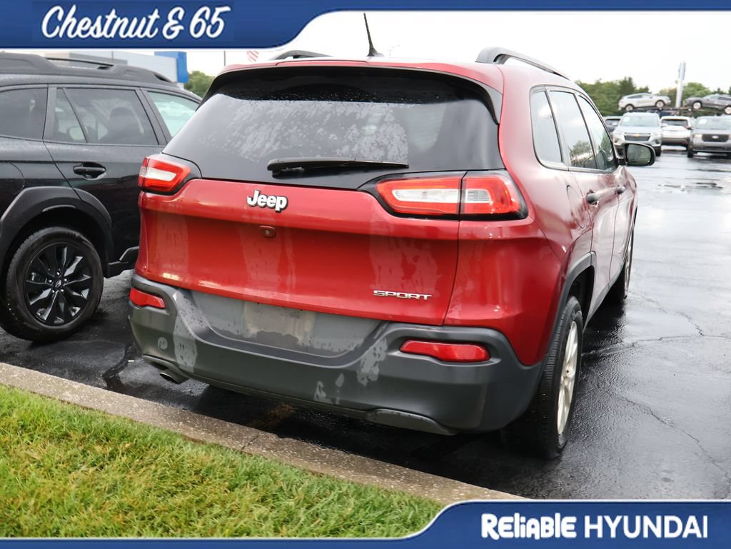 Used 2016 Jeep Cherokee Sport FWD image 21