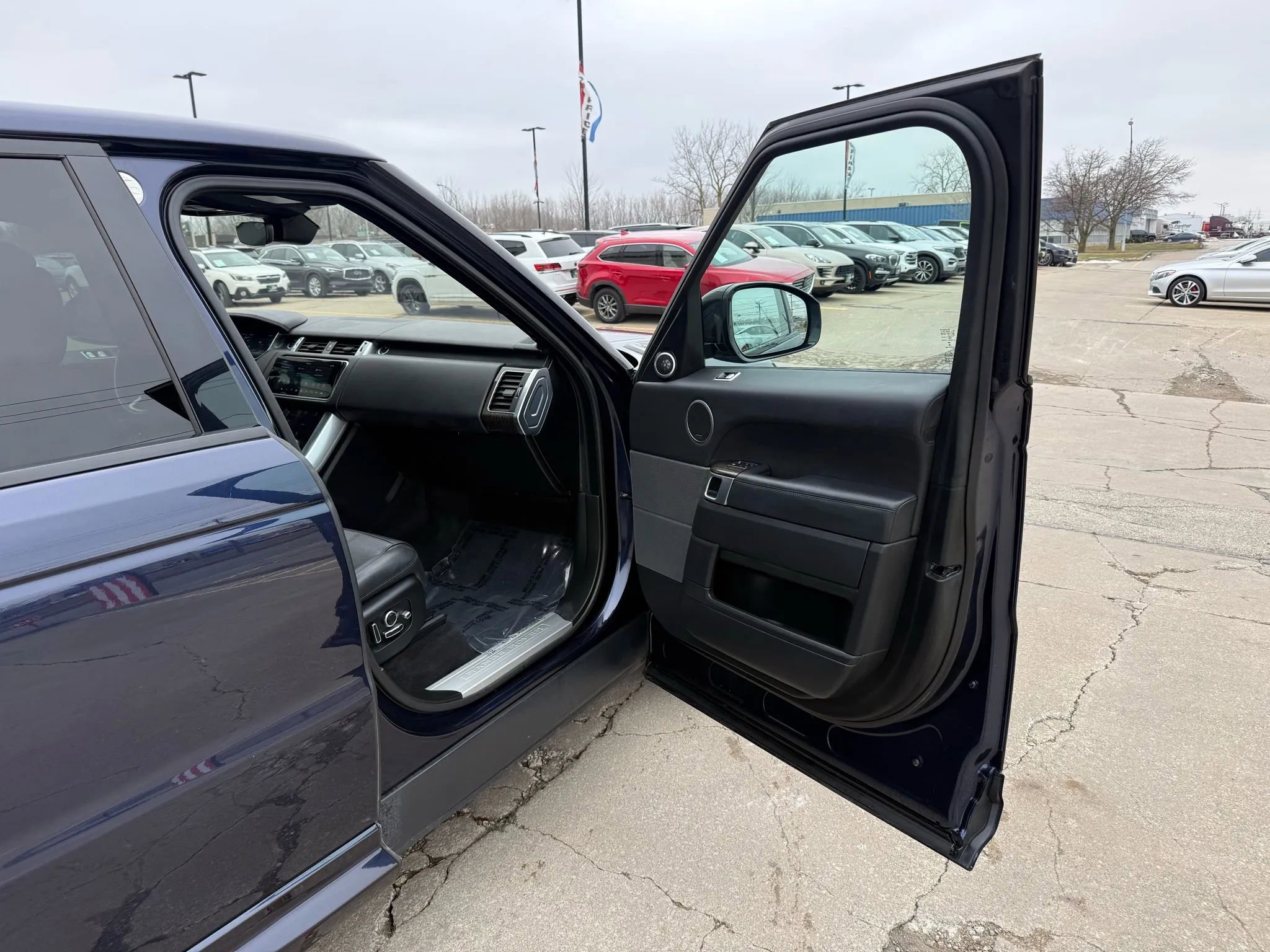 Used 2019 Land Rover Range Rover Sport HSE Dynamic AWD/4WD image 24