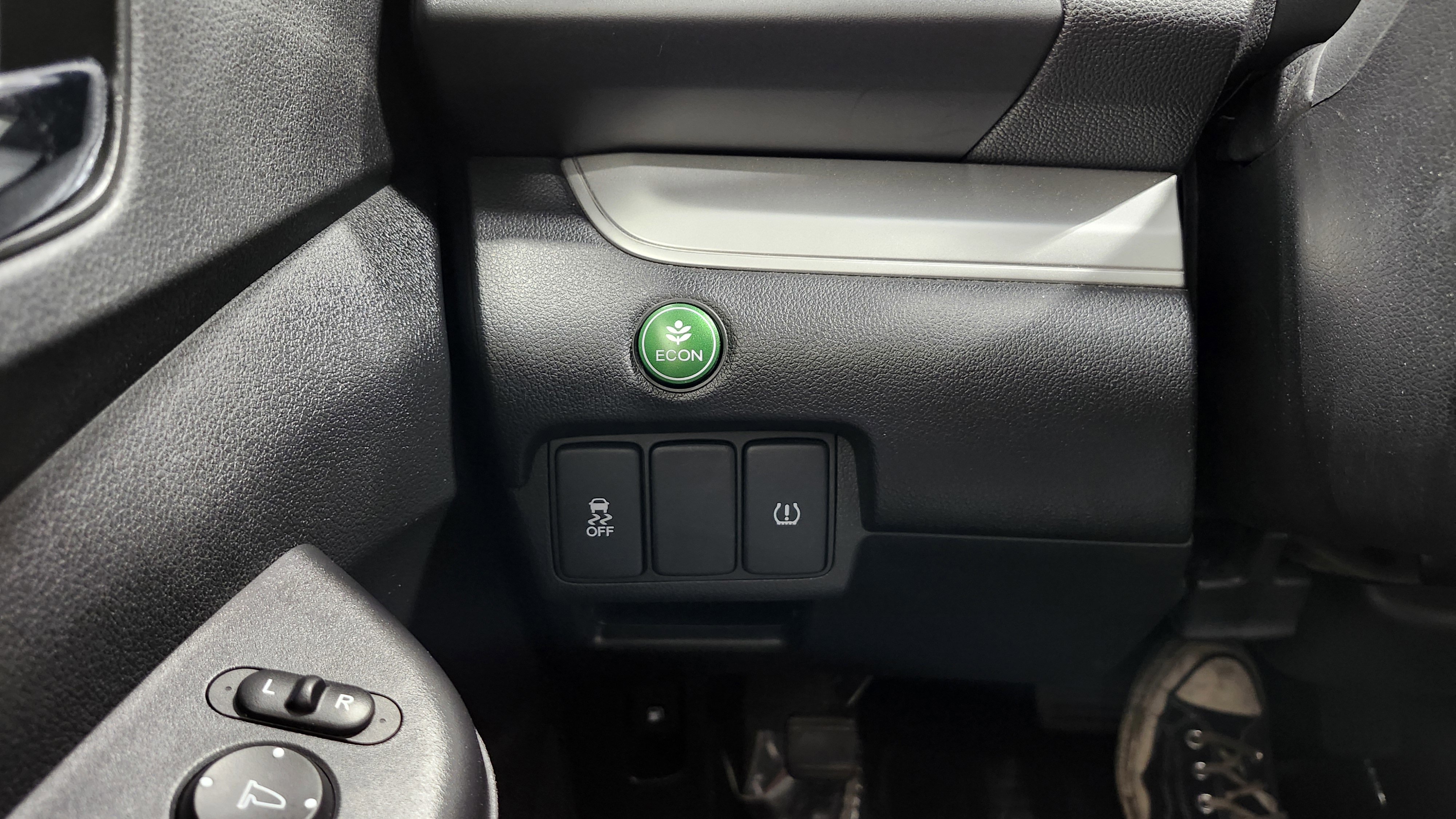 Used 2016 Honda CR-V EX image 35