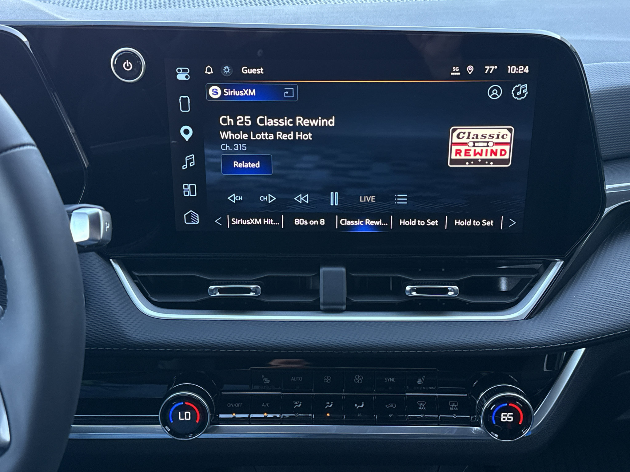 New 2027 Chevrolet Equinox LT w/ Convenience Package II AWD/4WD image 20