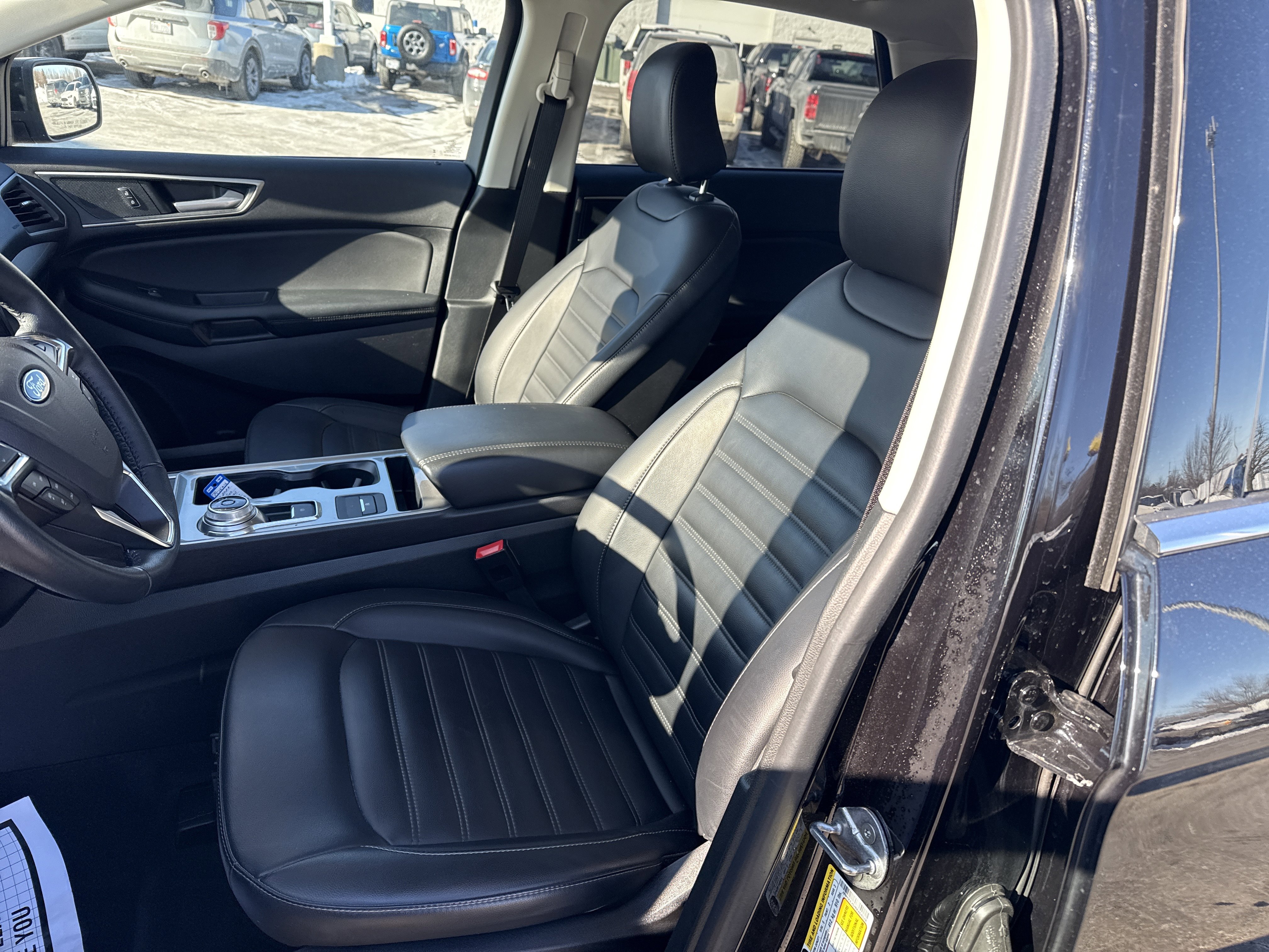 Used 2024 Ford Edge SEL w/ Convenience Package image 18