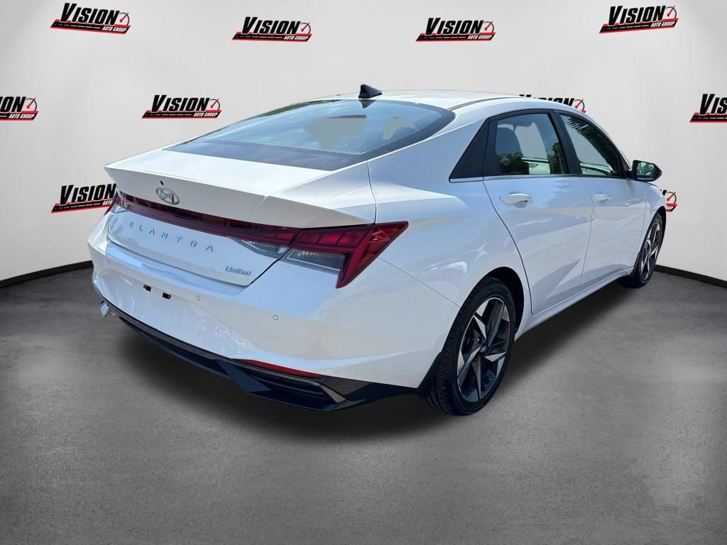 Used 2023 Hyundai Elantra Limited FWD image 5