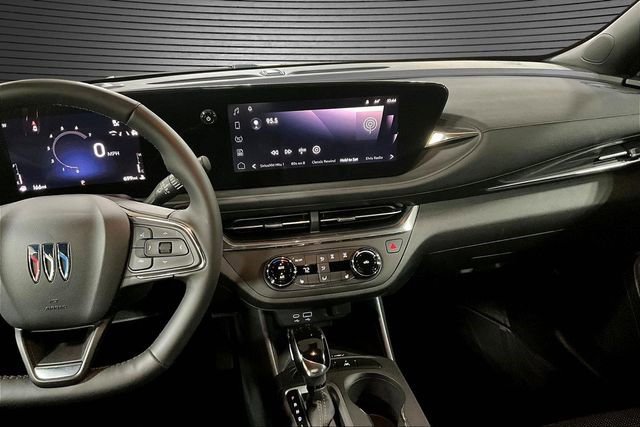 Certified 2025 Buick Envista Preferred w/ Convenience I Package image 10