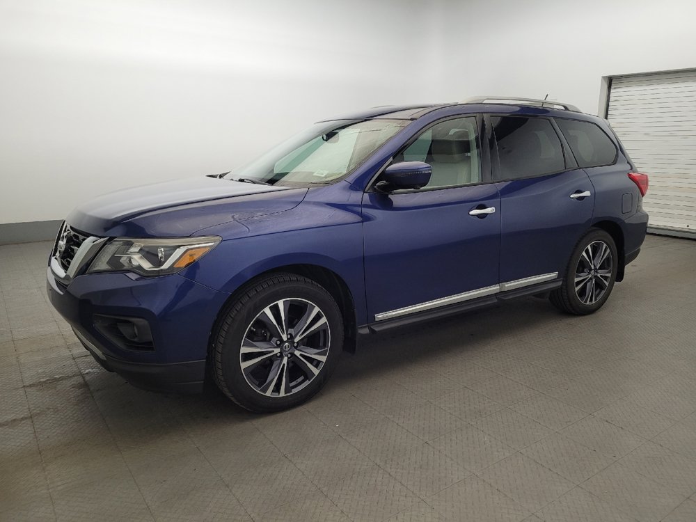 Used 2017 Nissan Pathfinder Platinum AWD/4WD image 2