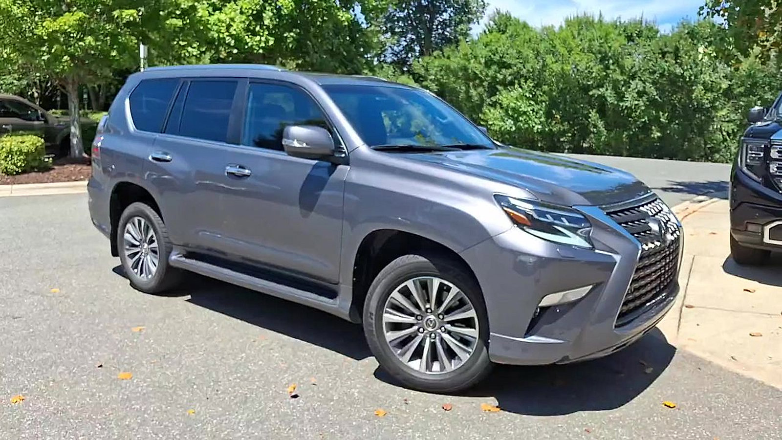 Used 2022 Lexus GX 460 Luxury image 2