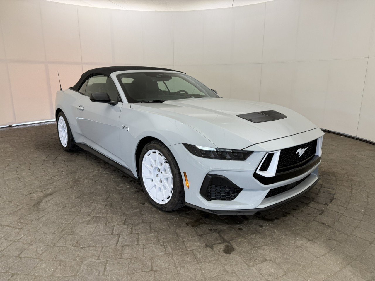 Certified 2026 Ford Mustang GT Premium w/ GT Performance Package RWD image 9