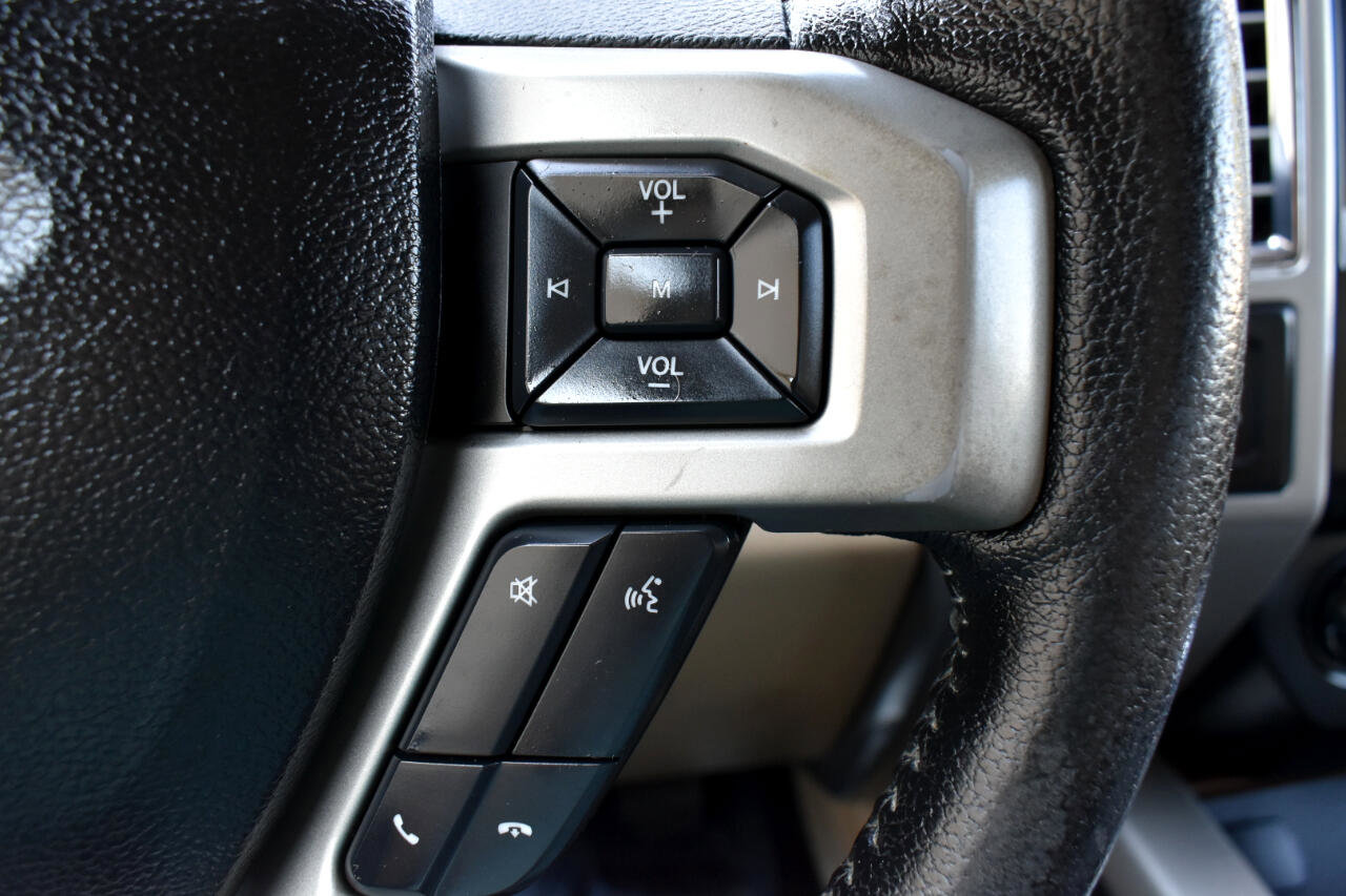 Used 2015 Ford F150 Lariat image 16