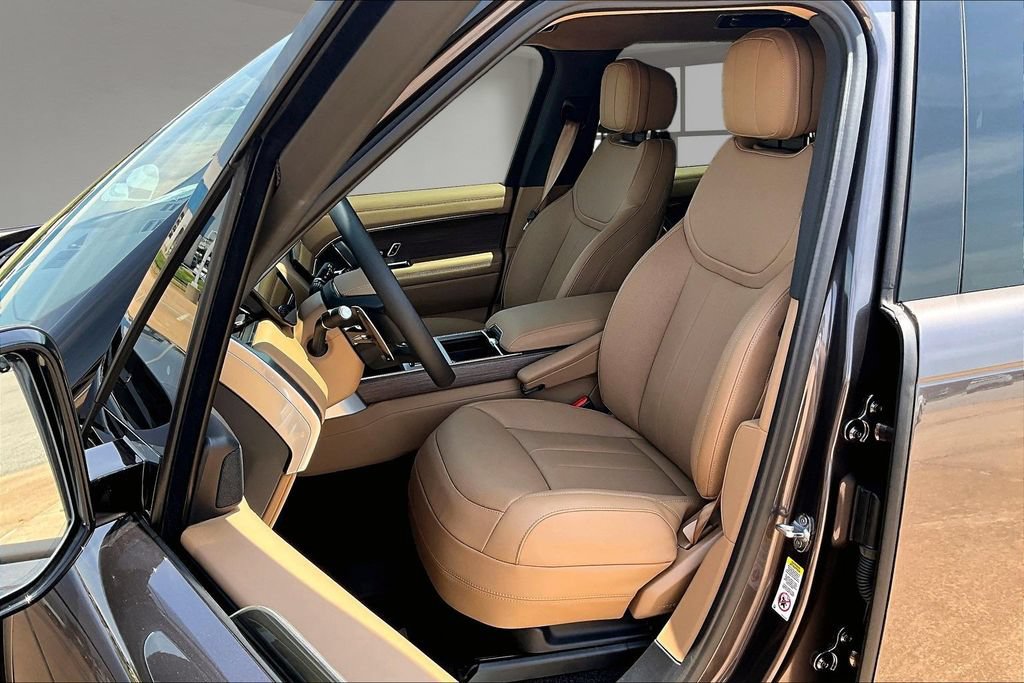 New 2026 Land Rover Range Rover SE AWD/4WD image 9