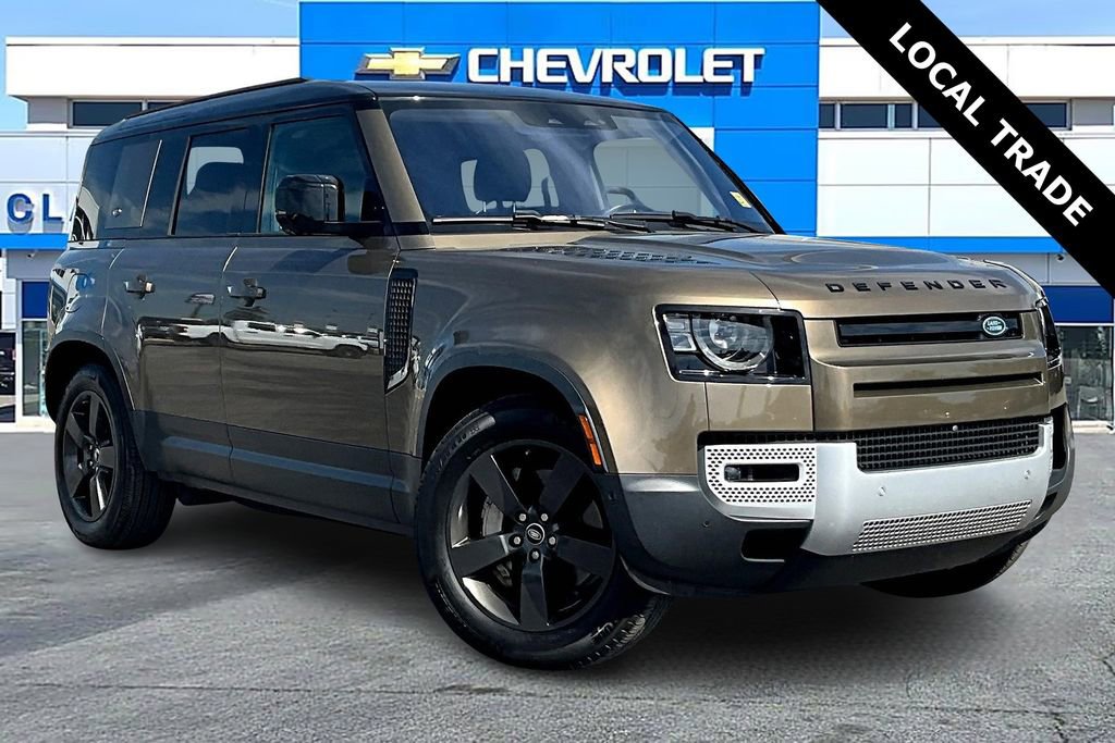 Used 2020 Land Rover Defender 110 SE image 1