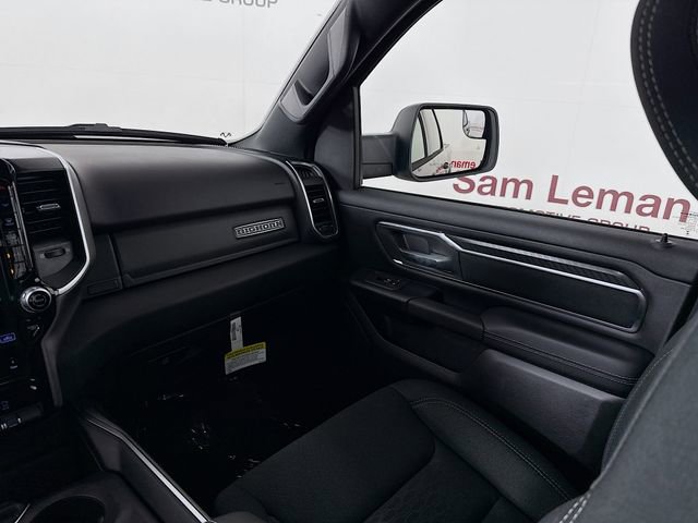 New 2026 RAM 1500 4x4 Crew Cab image 23